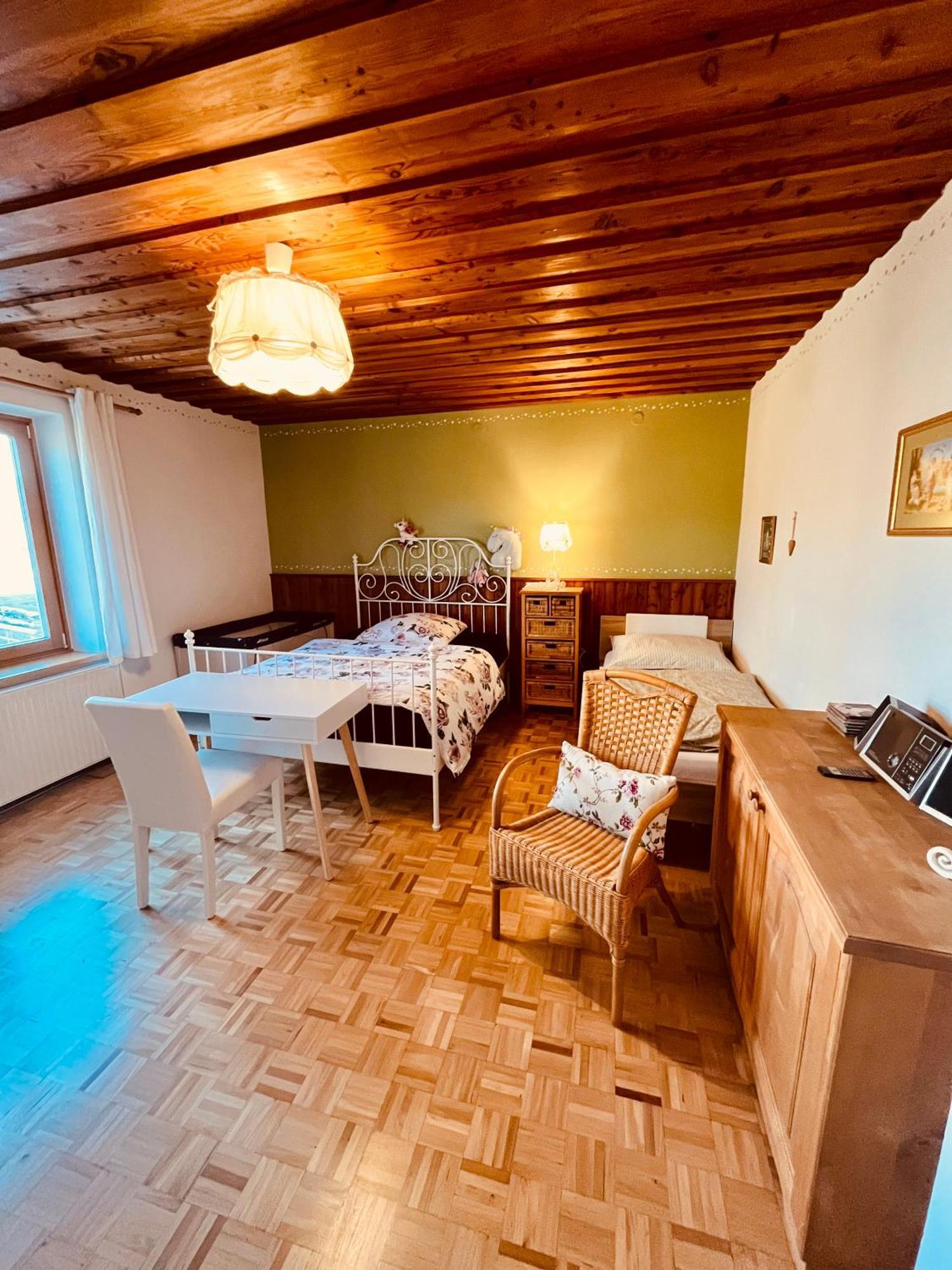 Familienapartments Mit Balkon Und Garten Ober-Lembach Eksteriør bilde